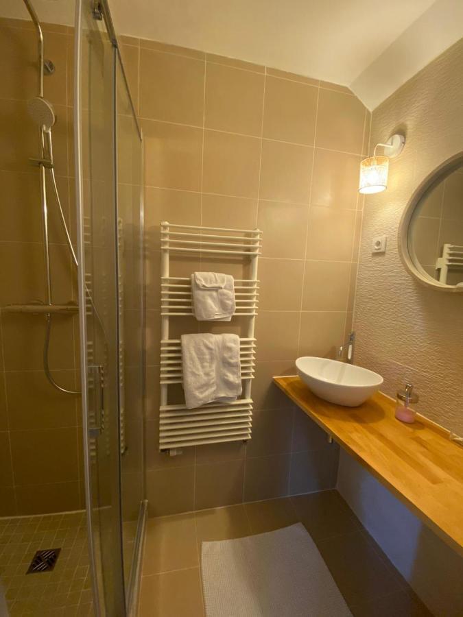 L'Atterrissage Bed & Breakfast Santes Exterior photo